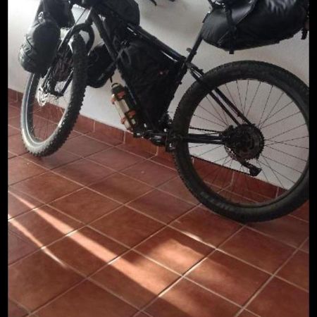 Habitacion Privada May Con Balcon Vecindario  Dış mekan fotoğraf