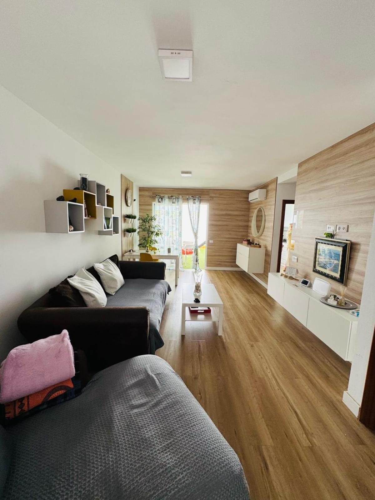 Habitacion Privada May Con Balcon Vecindario  Dış mekan fotoğraf